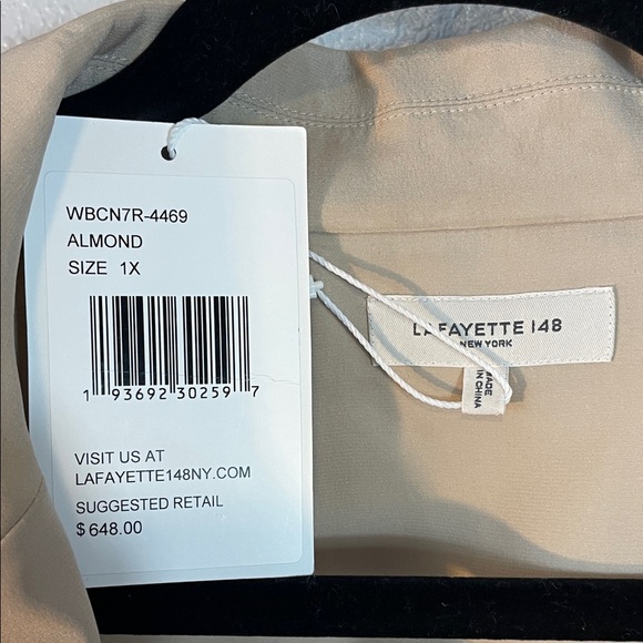 Lafayette 148 New York Beige Silk Button Down Blouse – Career Top Size 12 NWT - Picture 3 of 16